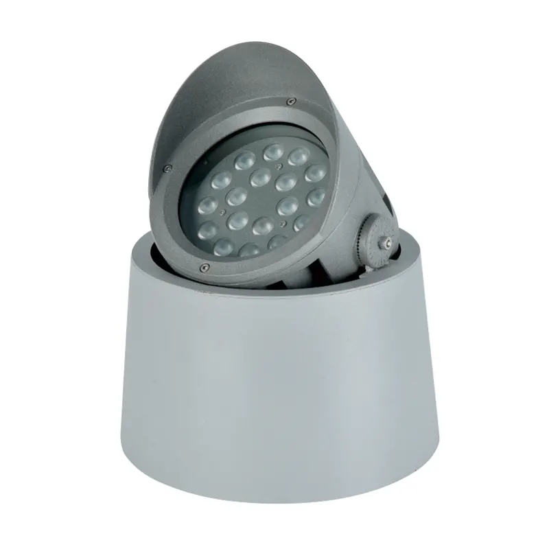 ¿Cómo puede una lámpara LED en forma de árbol transformar su espacio exterior?